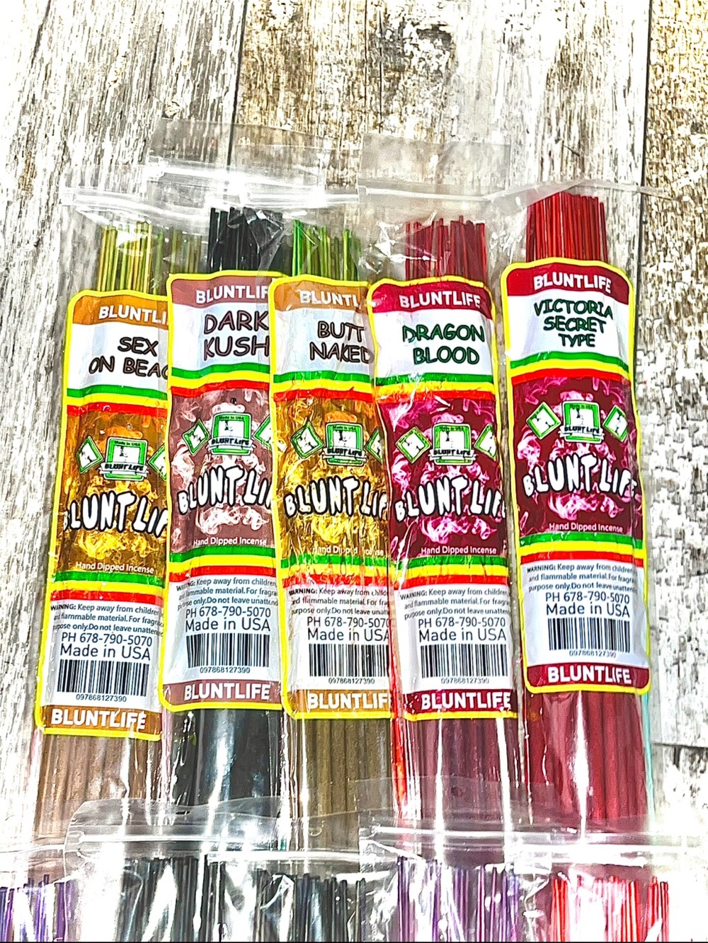 60 incense Sticks
x6 packs of BluntLife Incense
10 sticks per pk
60 sticks total - Picture 10 of 10
